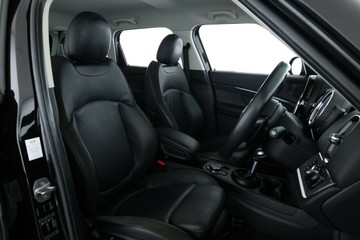 https://vehicle-cdn.autoleague.cloud/32409_61038777_20.jpg