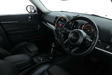https://vehicle-cdn.autoleague.cloud/32409_61038777_21.jpg