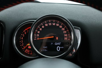 https://vehicle-cdn.autoleague.cloud/32409_61038777_23.jpg