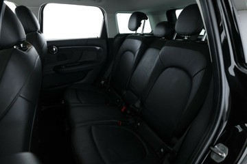https://vehicle-cdn.autoleague.cloud/32409_61038777_35.jpg