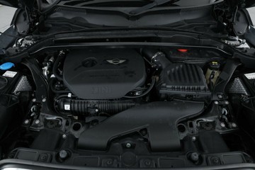 https://vehicle-cdn.autoleague.cloud/32409_61038777_7.jpg