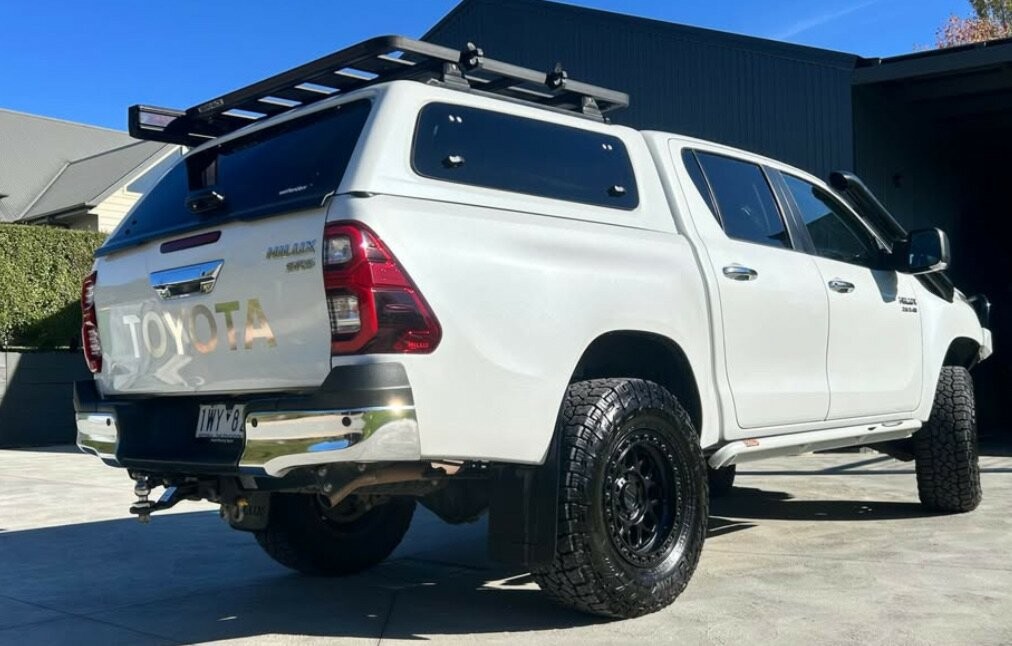 Toyota Hilux image 4