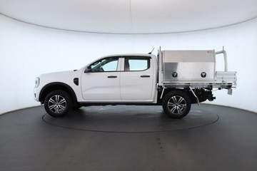 https://vehicle-cdn.autoleague.cloud/32409_61038896_12.jpg