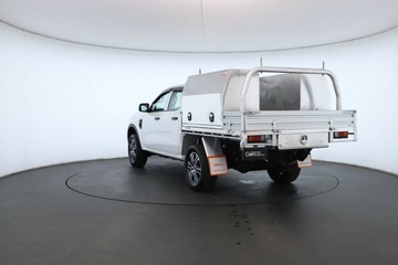 https://vehicle-cdn.autoleague.cloud/32409_61038896_13.jpg