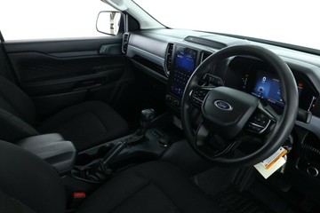 https://vehicle-cdn.autoleague.cloud/32409_61038896_22.jpg