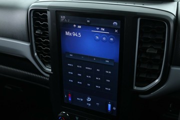 https://vehicle-cdn.autoleague.cloud/32409_61038896_26.jpg