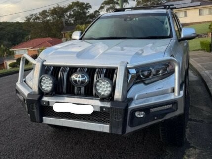 Toyota Landcruiser Prado image 1