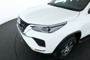 https://vehicle-cdn.autoleague.cloud/32409_61039014_10.jpg