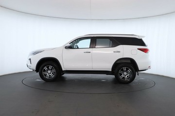 https://vehicle-cdn.autoleague.cloud/32409_61039014_12.jpg