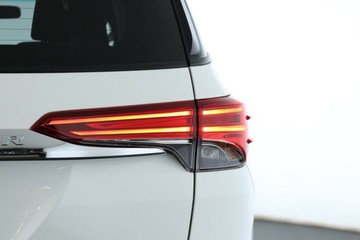 https://vehicle-cdn.autoleague.cloud/32409_61039014_15.jpg
