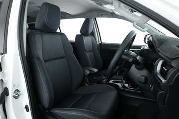 https://vehicle-cdn.autoleague.cloud/32409_61039014_19.jpg