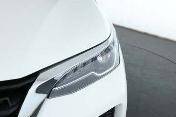 https://vehicle-cdn.autoleague.cloud/32409_61039014_9.jpg