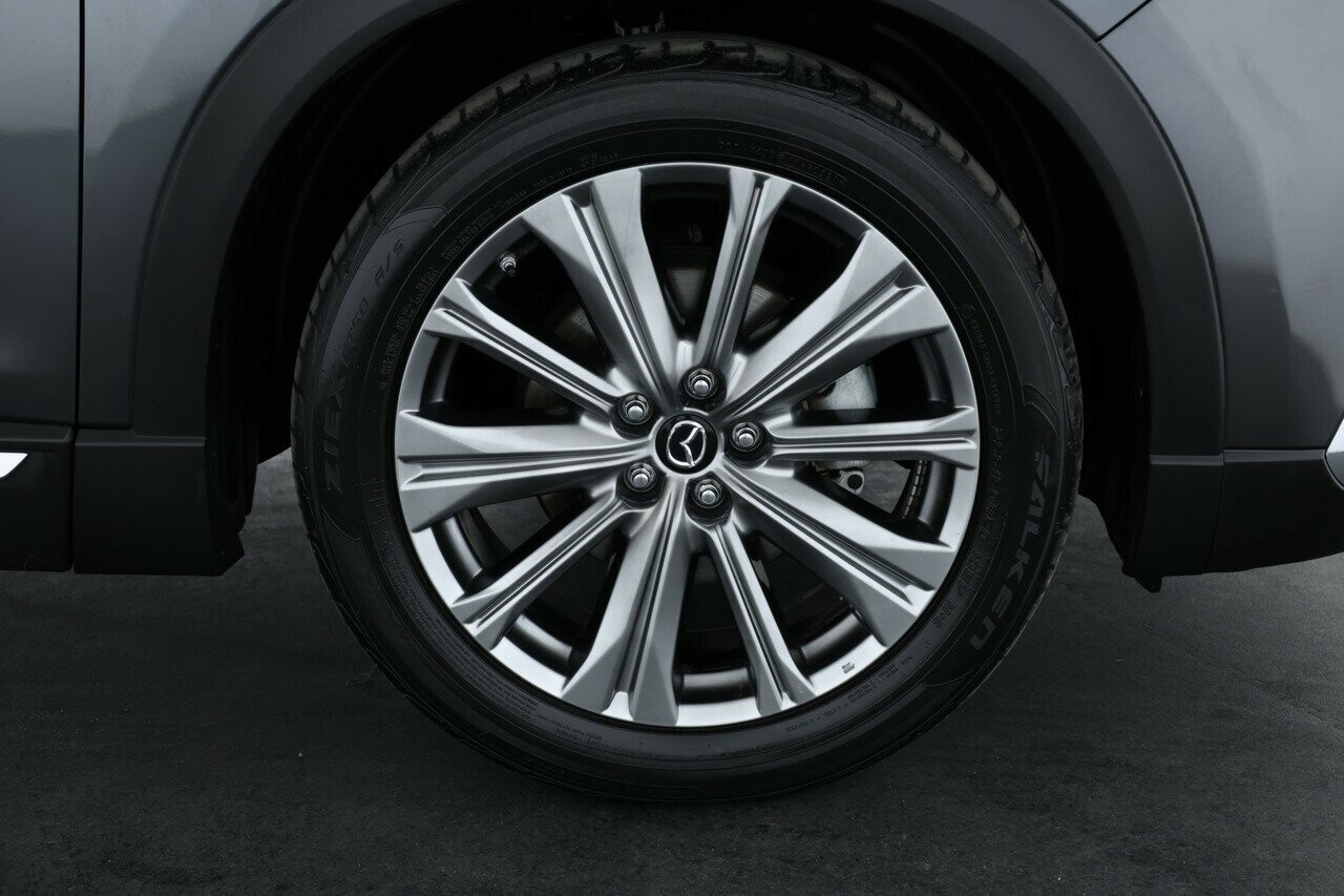 Mazda Cx-9 image 4