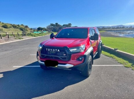 Toyota Hilux image 1