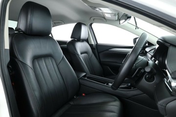 https://vehicle-cdn.autoleague.cloud/32409_61039113_19.jpg