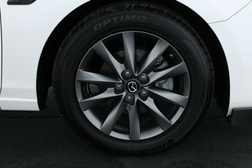 https://vehicle-cdn.autoleague.cloud/32409_61039113_4.jpg