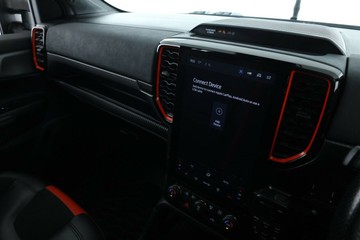 https://vehicle-cdn.autoleague.cloud/32409_61039118_24.jpg