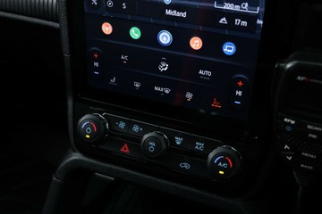 https://vehicle-cdn.autoleague.cloud/32409_61039118_28.jpg
