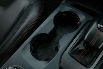https://vehicle-cdn.autoleague.cloud/32409_61039118_31.jpg