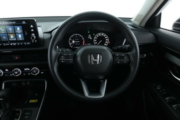 https://vehicle-cdn.autoleague.cloud/32409_61039144_22.jpg