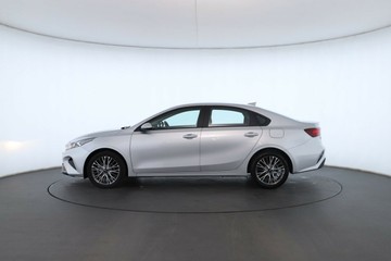 https://vehicle-cdn.autoleague.cloud/32409_61039184_12.jpg