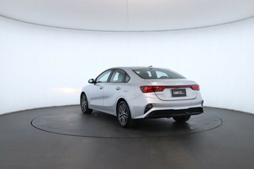 https://vehicle-cdn.autoleague.cloud/32409_61039184_13.jpg
