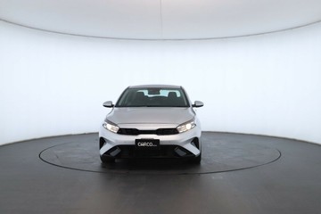 https://vehicle-cdn.autoleague.cloud/32409_61039184_6.jpg