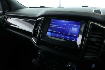 https://vehicle-cdn.autoleague.cloud/32409_61039194_23.jpg