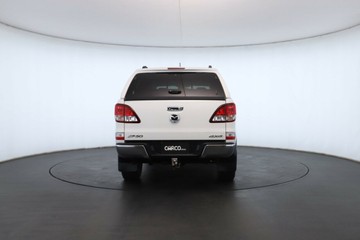https://vehicle-cdn.autoleague.cloud/32409_61039253_14.jpg