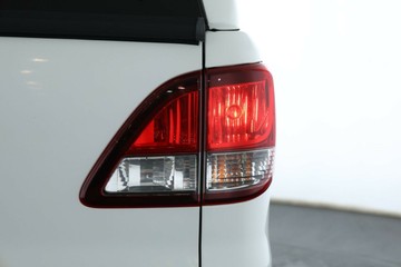 https://vehicle-cdn.autoleague.cloud/32409_61039253_15.jpg