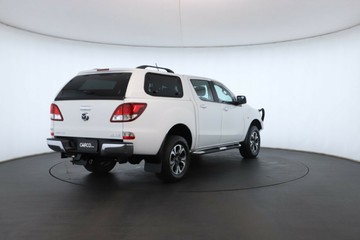 https://vehicle-cdn.autoleague.cloud/32409_61039253_17.jpg