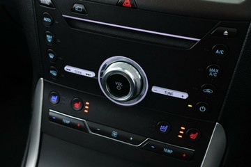 https://vehicle-cdn.autoleague.cloud/32409_61039332_29.jpg