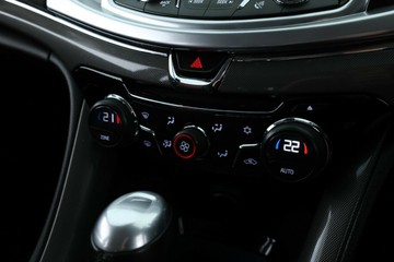 https://vehicle-cdn.autoleague.cloud/32409_61039360_27.jpg