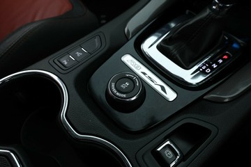 https://vehicle-cdn.autoleague.cloud/32409_61039360_29.jpg