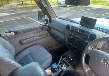 https://vehicle-cdn.autoleague.cloud/32409_61039375_13.jpg