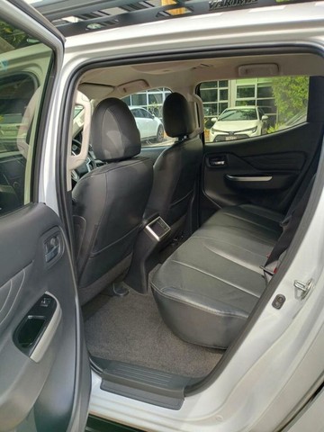 https://vehicle-cdn.autoleague.cloud/32409_61039399_15.jpg