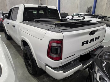 https://vehicle-cdn.autoleague.cloud/32409_61039401_20.jpg