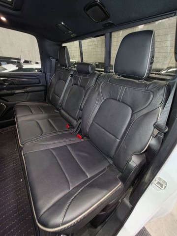 https://vehicle-cdn.autoleague.cloud/32409_61039401_26.jpg