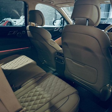 https://vehicle-cdn.autoleague.cloud/32409_61039428_15.jpg