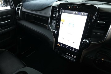 https://vehicle-cdn.autoleague.cloud/32409_61039536_23.jpg