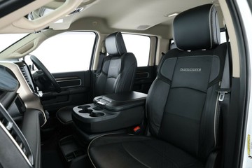 https://vehicle-cdn.autoleague.cloud/32409_61039536_32.jpg