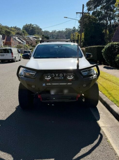 Toyota Hilux image 4