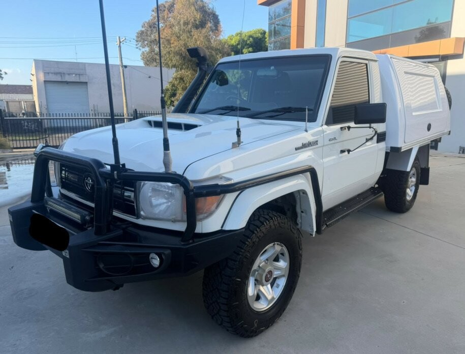 Toyota Landcruiser image 3