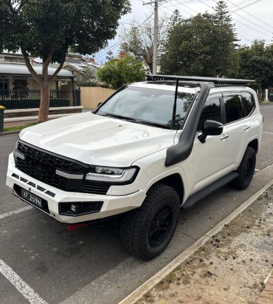 Toyota Landcruiser image 1