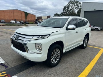 https://vehicle-cdn.autoleague.cloud/32409_61040014_1.jpg