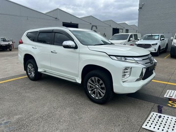 https://vehicle-cdn.autoleague.cloud/32409_61040014_15.jpg