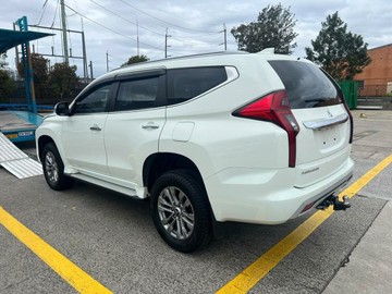 https://vehicle-cdn.autoleague.cloud/32409_61040014_5.jpg