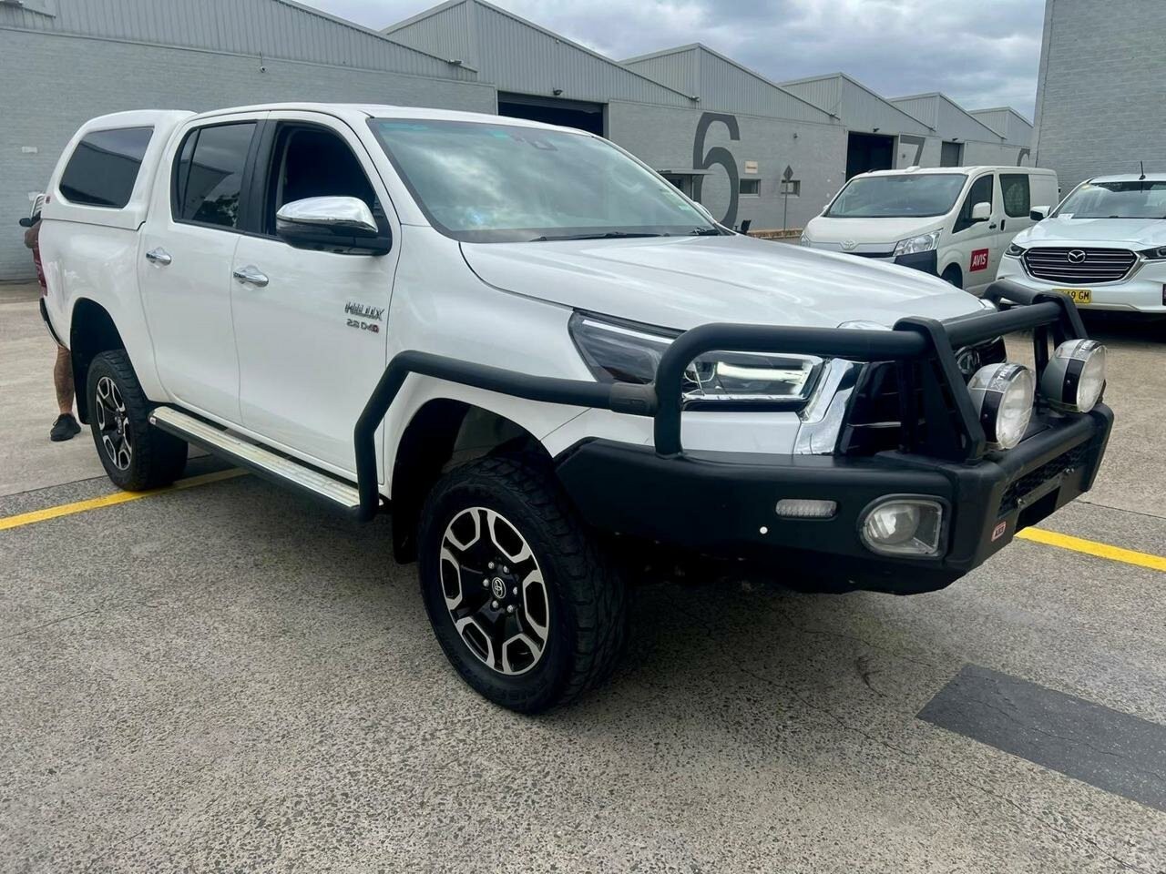 Toyota Hilux image 3