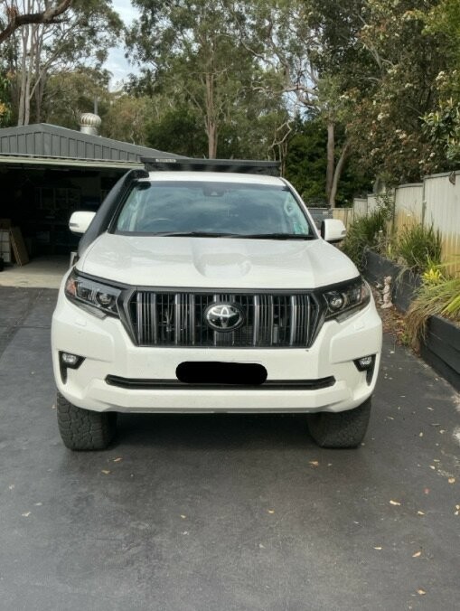 Toyota Landcruiser Prado image 1