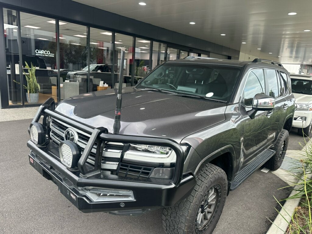 Toyota Landcruiser image 1